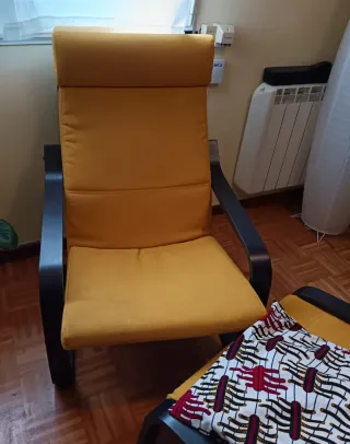 Sillón y reposapiés IKEA POÄNG negro/amarillo