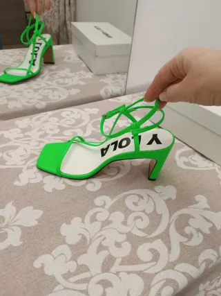 Sandalias Bimba y Lola Verdes