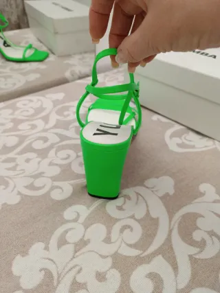 Sandalias Bimba y Lola Verdes