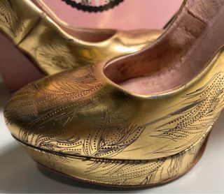 Scarpe Fornarina pelle dorata