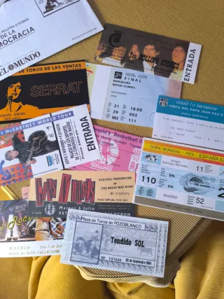 Colección Sellos, Billetes e Iconos Democracia