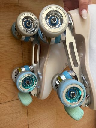 Patines de competición blancos 4 ruedas
