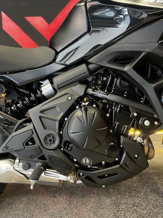 KAWASAKI Versys 650 Negra