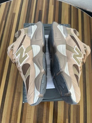 Zapatillas New Balance Beige y Marrón