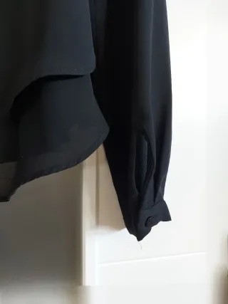 Zara Talla XS - Blusa Negra Doble Capa Manga ¾