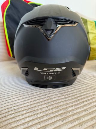 2x Casco Moto LS2 Valiant II ECE 22.05