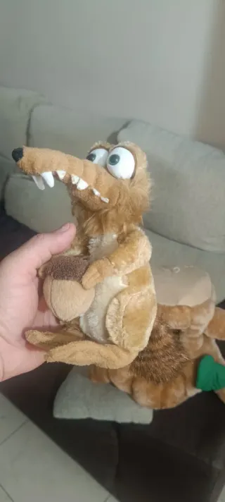 Peluche Scrat Ice Age con bellota