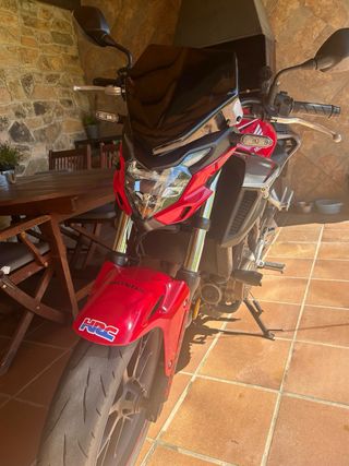 Honda CB 500 f Roja y Plata