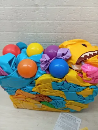 Centro de juegos hinchable Intex Dinos