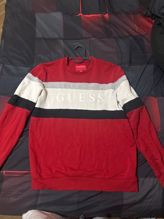 Sudadera Guess Roja y Blanca