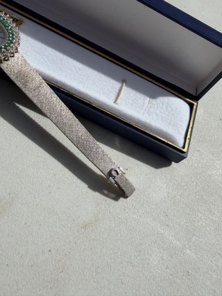 OMEGA ORO 18K DIAMANTES Y ESMERALDAS