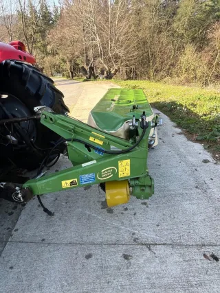 Maquinaria agrícola.  Secadora y recogedor.