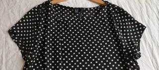 Blusa Mango lunares blanco y negro Talla S