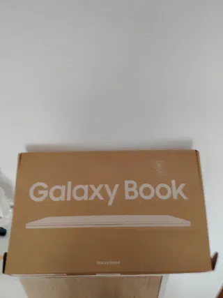 Portátil Samsung Gris/Plata Nuevo en Caja