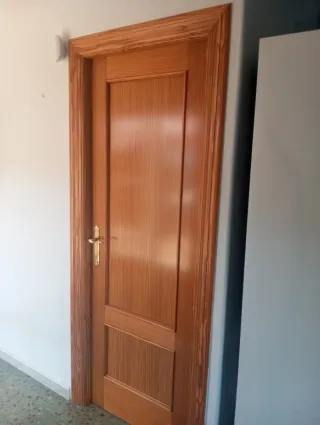 Puerta de madera roble