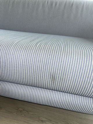 Sofá 2 plazas rayas azules y blancas