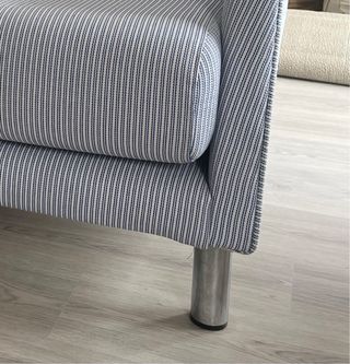 Sofá 2 plazas rayas azules y blancas