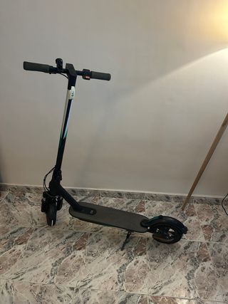 Xiaomi Mi Essential Patinete Eléctrico