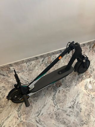 Xiaomi Mi Essential Patinete Eléctrico