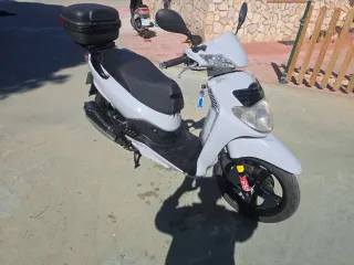SYM 200 año 2005