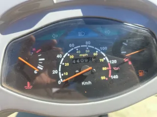 SYM 200 año 2005
