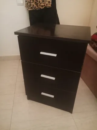 Canapé abatible 1.05,1.90 + mesita de noche