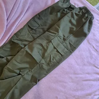 Conjunto camiseta y pantalón verde