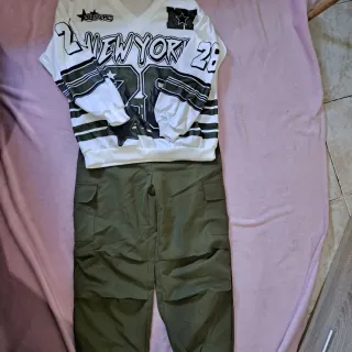 Conjunto camiseta y pantalón verde