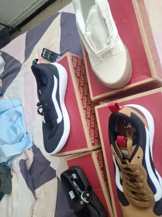 Zapatillas Vans Marrones y Rojas