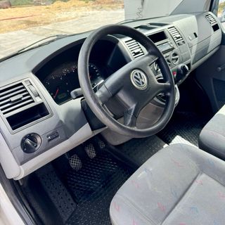 Volkswagen Transporter 2024