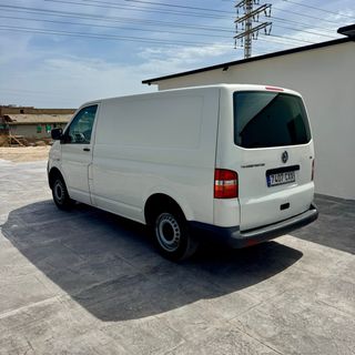 Volkswagen Transporter 2024