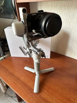 DJI RS 4 Mini Combo Estabilizador