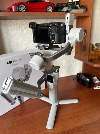 DJI RS 4 Mini Combo Estabilizador