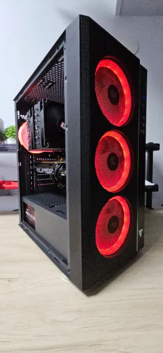 PC GAMING RTX 2080 / i5 9600k / 16GB DDR4 / 512GB