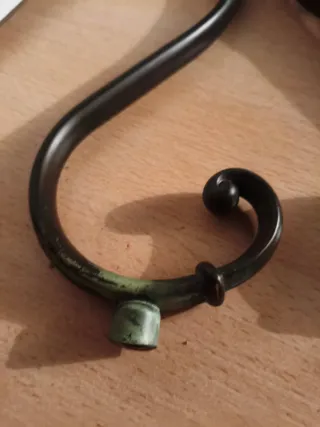 Brazos para lámpara de metal