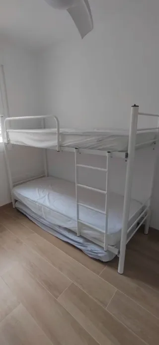 Litera metálica + somier sin patas