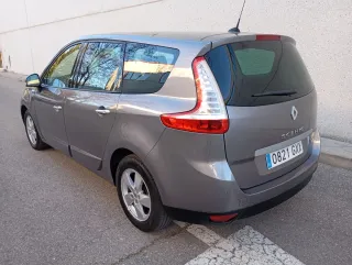 Renault Grand Scenic 2010