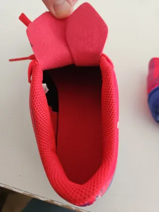 Zapatillas Fútbol Rojas y Azules