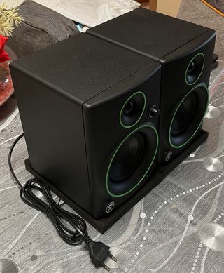 Monitores de Estudio Mackie CR4 Nuevos con Caja