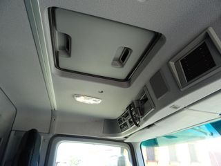 Mercedes ACTROS 25 44--CAMIONES GRUA