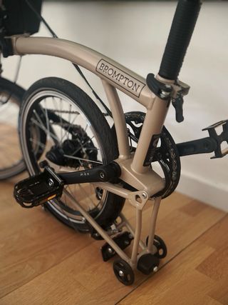 Bicicleta Brompton 12v plegable color sand