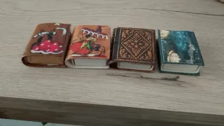 Scatole di fiammiferi artigianali antiche