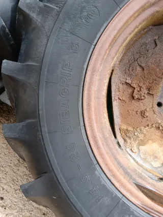 Ruedas tractor 14.9 - 24 Michelin