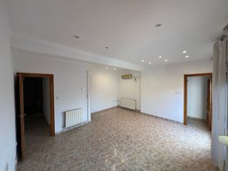 Ático con terraza en Bufalá / Badalona