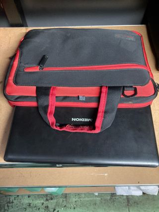 Portátil Medion AKOYA Intel Negro