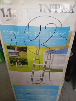 Escalera Intex para Piscinas hasta 107 cm