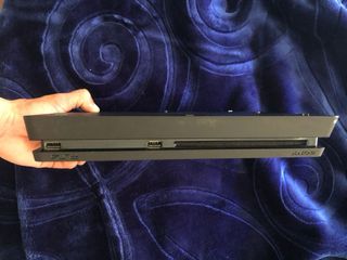 Consola PS4 Fat + 6 Juegos + 2 Mandos