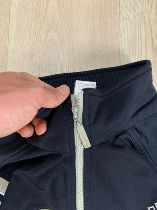 Chaqueta Adidas Beige y Negra vintage 90s