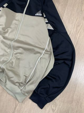 Chaqueta Adidas Beige y Negra vintage 90s