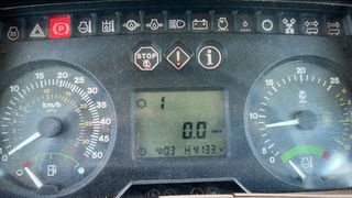 Tractor John Deere 6620 con pala